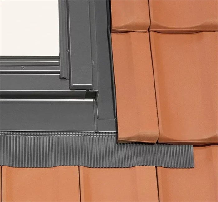 Оклад RoofLITE+ TFX 66*118 для профилированной (от 16 до 50 мм) кровли 2180